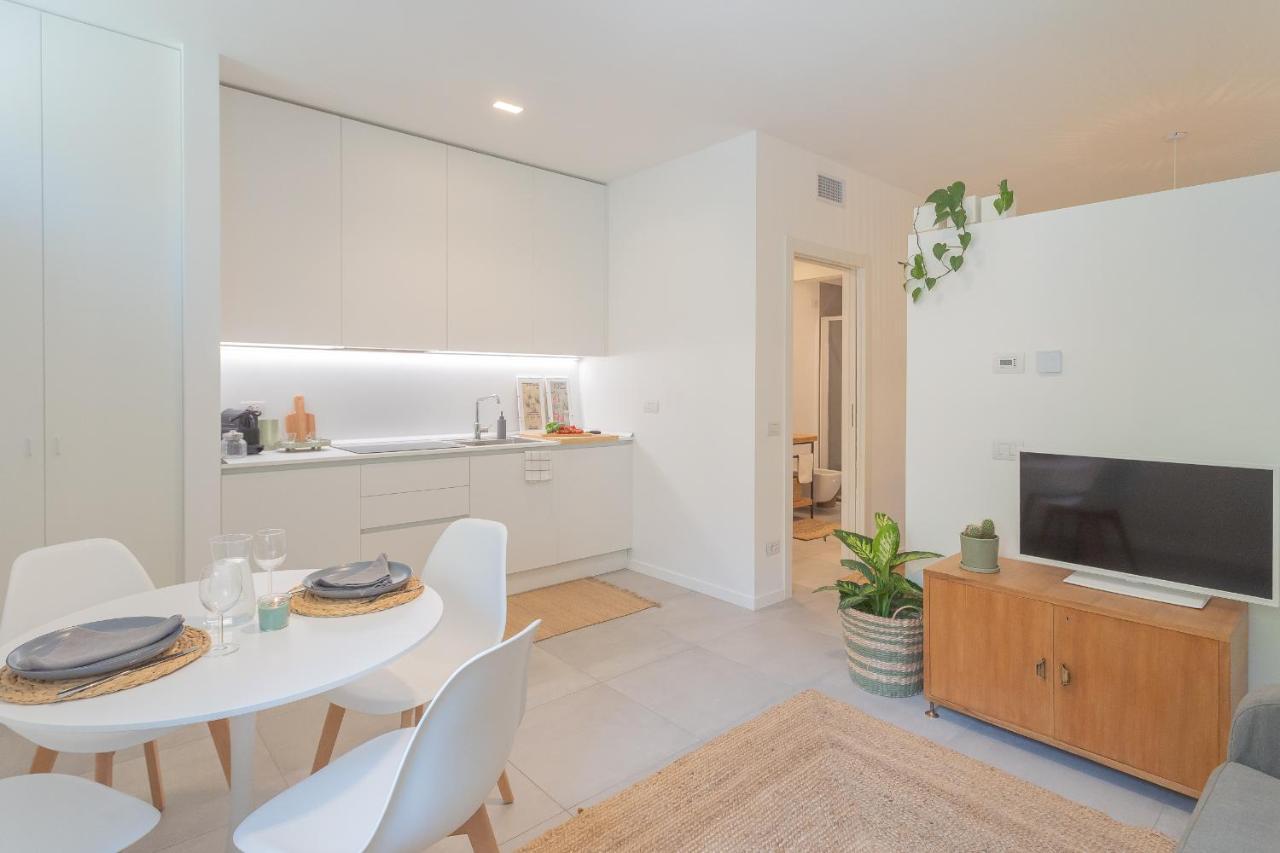 Ginepro & Salvia Apartments In Como By Rent All Como Ngoại thất bức ảnh